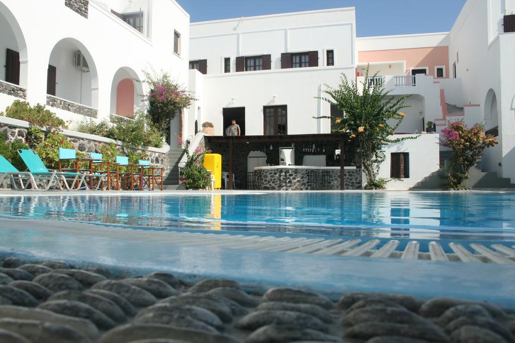 New Haroula Hotel Фира Екстериор снимка