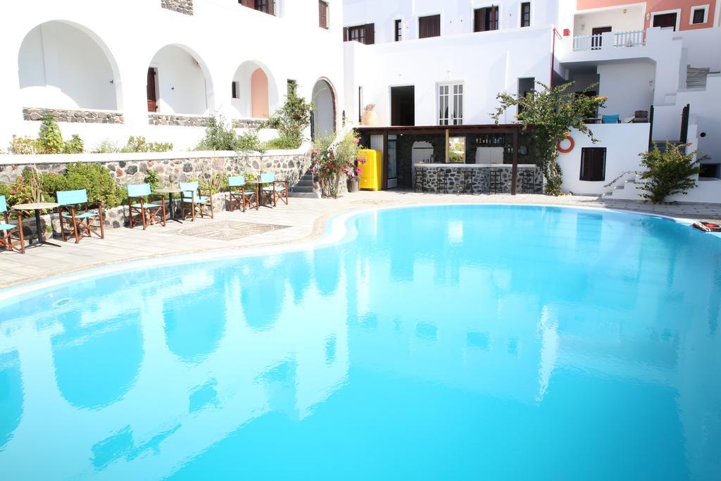 New Haroula Hotel Фира Екстериор снимка