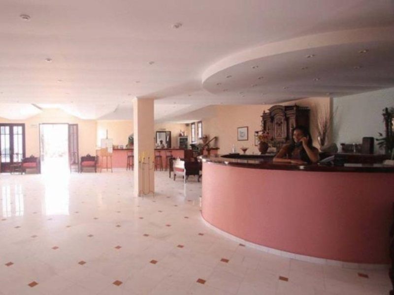 New Haroula Hotel Фира Екстериор снимка