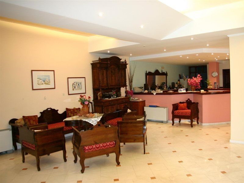 New Haroula Hotel Фира Екстериор снимка